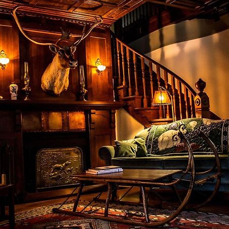 The Craftsman House Bed and Breakfast Bragg Creek Buitenkant foto