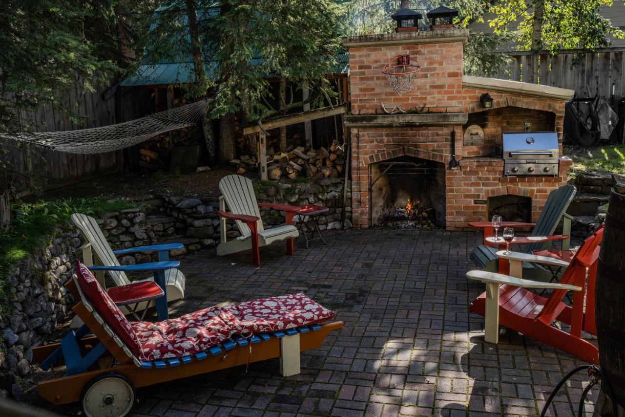The Craftsman House Bed and Breakfast Bragg Creek Buitenkant foto